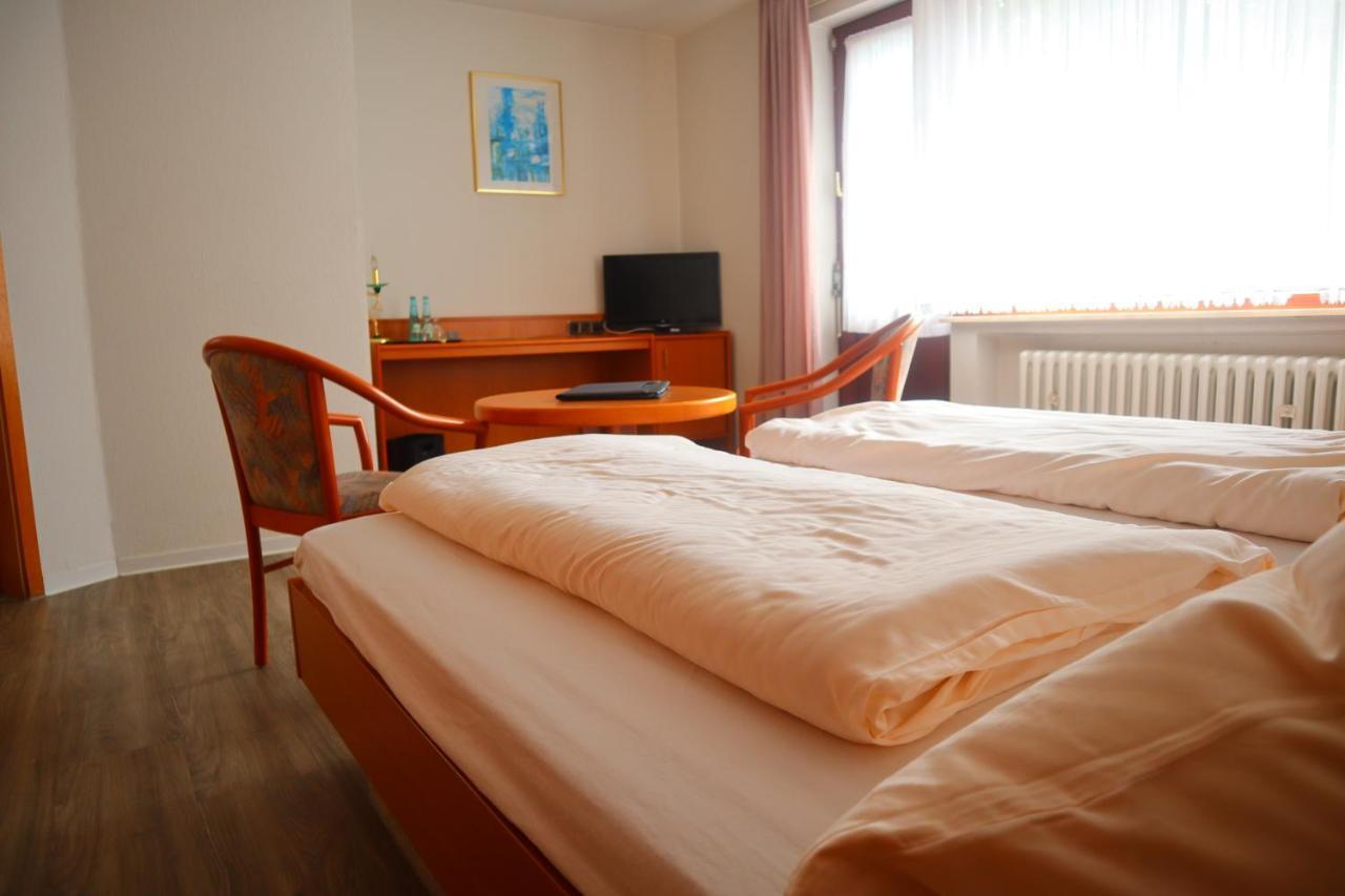 Pension Zur Harburg Hotel Uslar Exterior foto