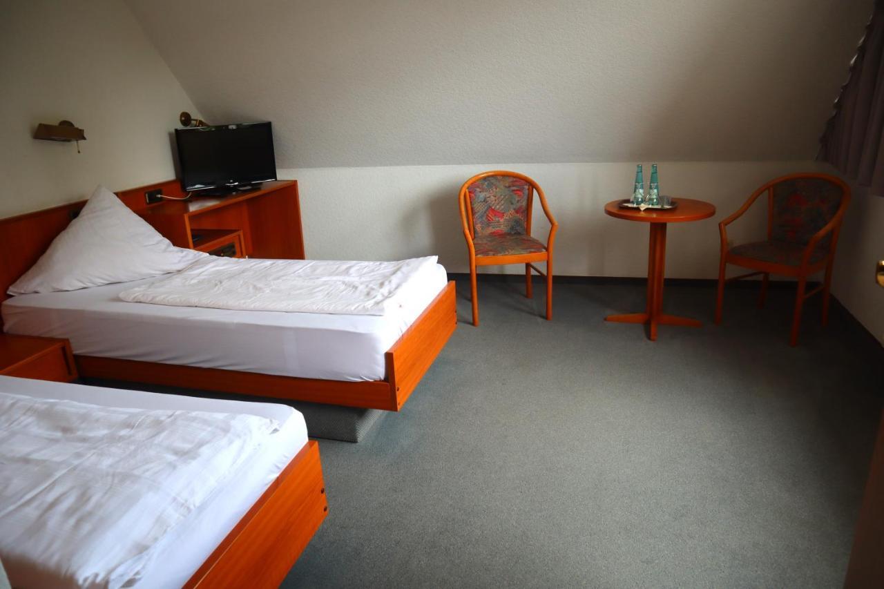 Pension Zur Harburg Hotel Uslar Exterior foto
